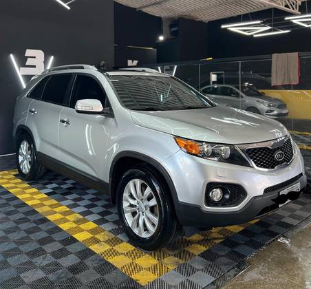 KIA SORENTO 2.4 16V GASOLINA EX 7L AUTOMÁTICO KIA SORENTO 2.4 16V GASOLINA EX 7L AUTOMÁTICO